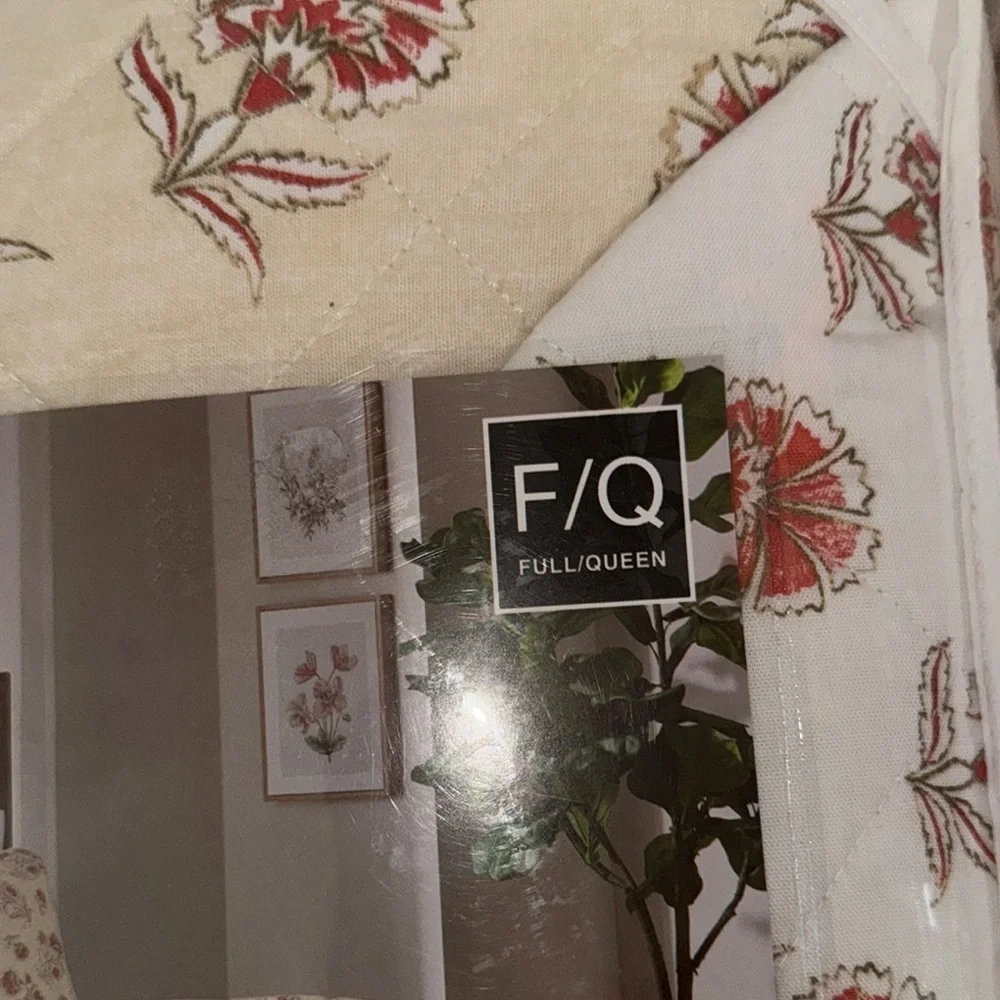 Cream and Red Vintage-Inspired Floral Quilt